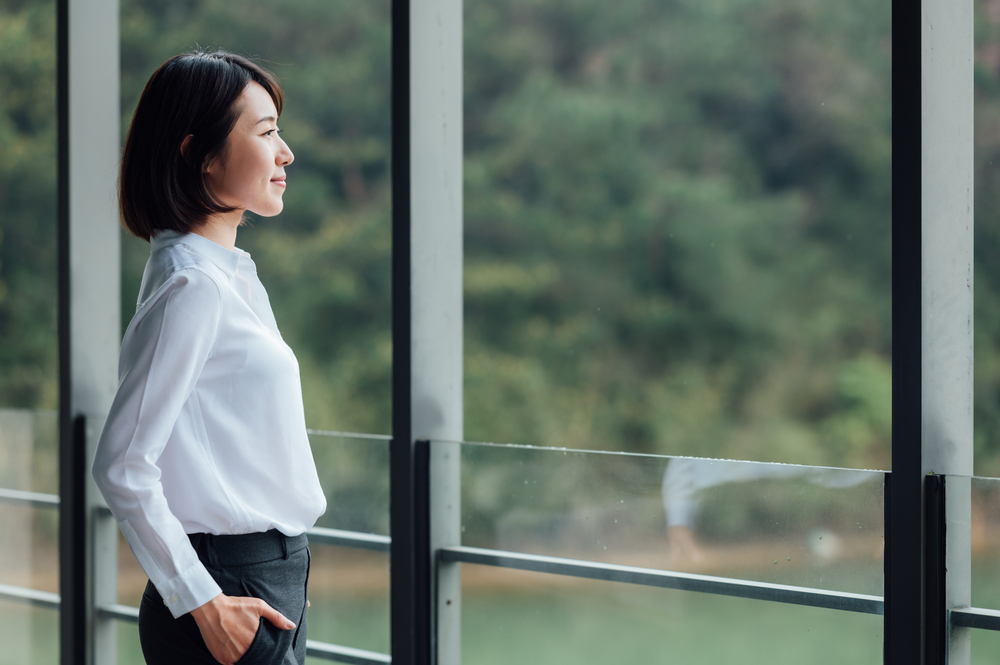 Potrait,Of,Young,Asian,Business,Woman